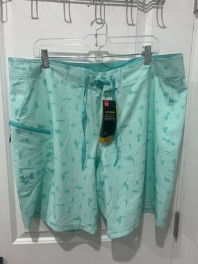Under Armour Tide Chaser Aqua Fish Print Board Shorts Size 40 NWT